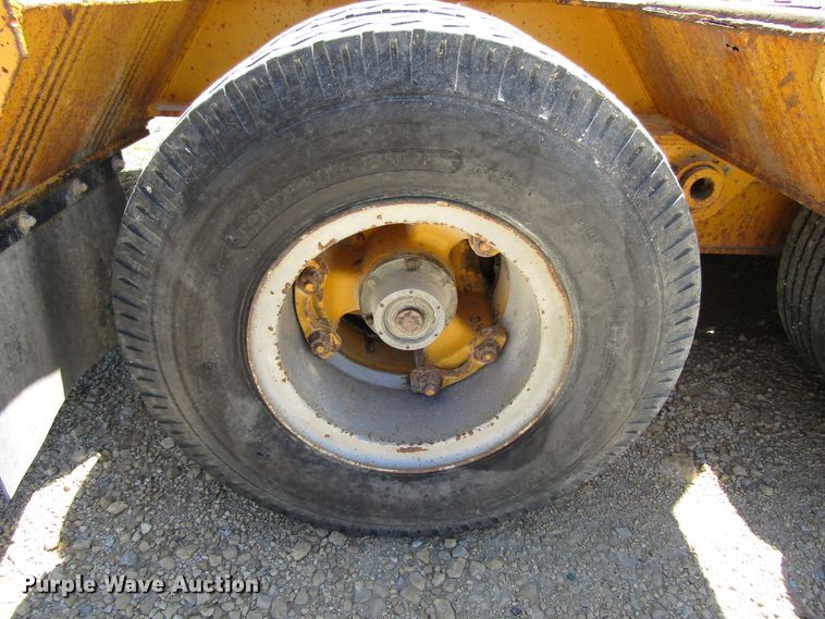 image for item EU9731 1970 Load King drop deck equipment trailer