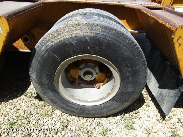 image for item EU9731 1970 Load King drop deck equipment trailer