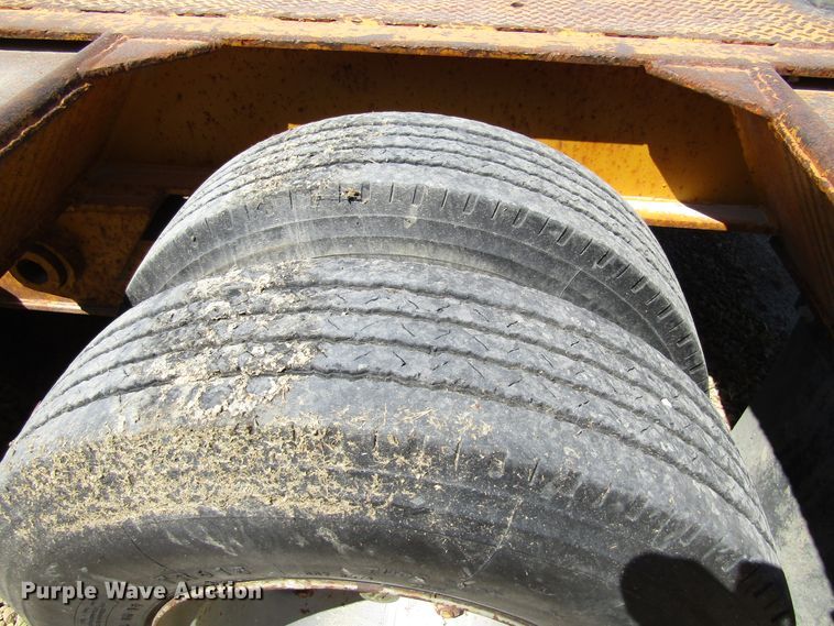 image for item EU9731 1970 Load King drop deck equipment trailer