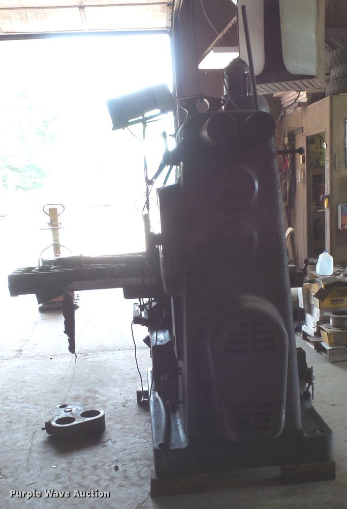 image for item FM9519 Rusnok Tool Works milling machine