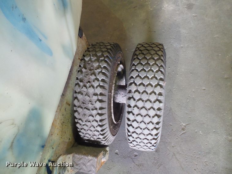 image for item FM9521 Concrete buggy