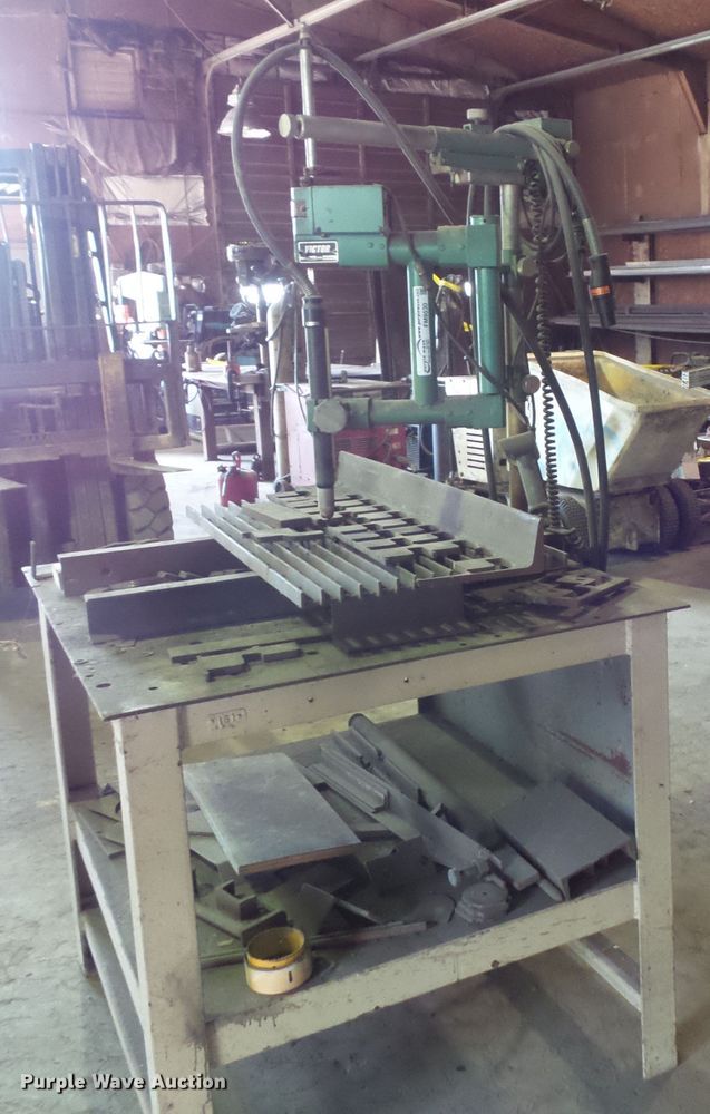 Victor D32400 plasma cutter jig in Clinton, IA Item FM9530 sold