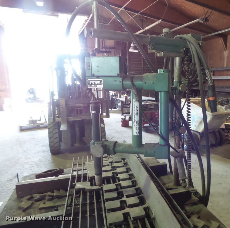 image for item FM9530 Victor D32400 plasma cutter jig