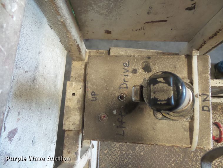 image for item FM9554 Snorkel SL25 scissor lift