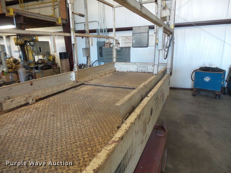 image for item FM9554 Snorkel SL25 scissor lift