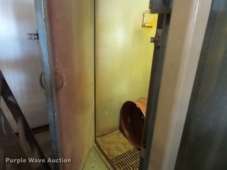 image for item FM9560 Paint booth