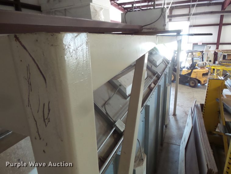 image for item FM9560 Paint booth