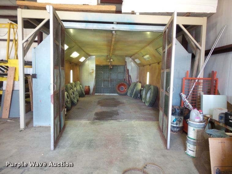 image for item FM9560 Paint booth