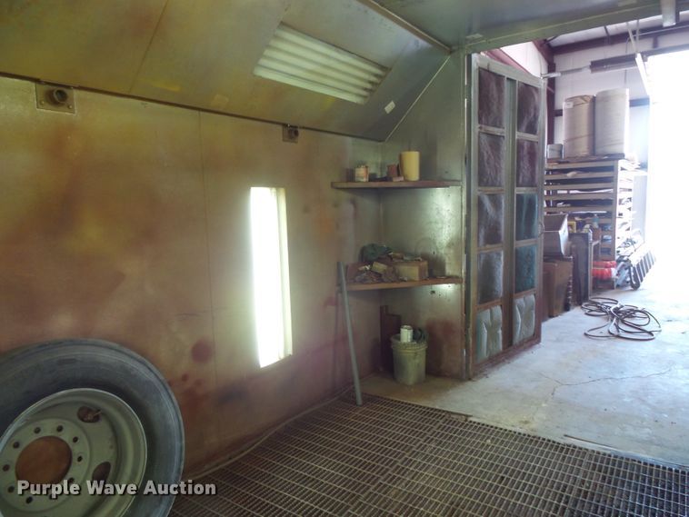 image for item FM9560 Paint booth