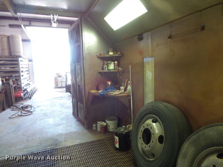 image for item FM9560 Paint booth