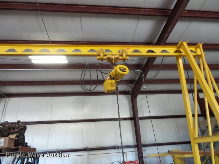 image for item FM9568 A-frame chain hoist