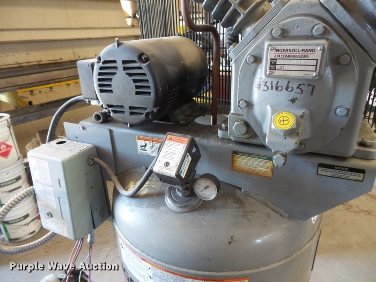 image for item FM9572 Ingersoll Rand T30 air compressor