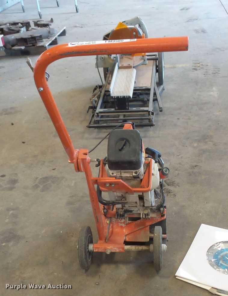 Stihl TS400 concrete saw in Clinton, IA | Item FM9580 sold | Purple Wave