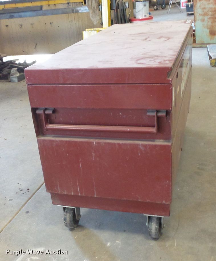 Jobox job box in Clinton, IA Item FM9581 sold Purple Wave