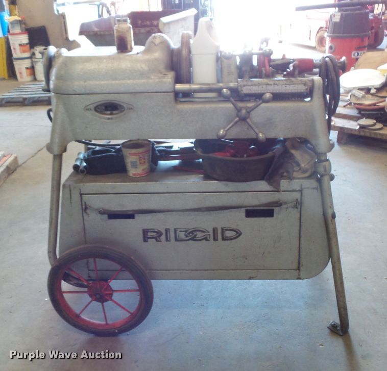 image for item FM9584 Ridgid 500A pipe threader