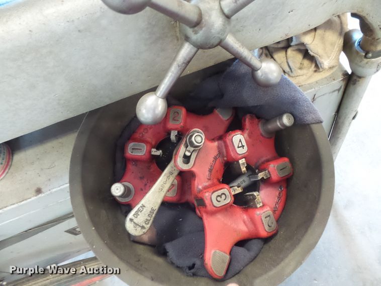 image for item FM9584 Ridgid 500A pipe threader