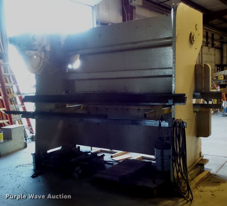 image for item FM9586 Chicago 8L10 steel press brake