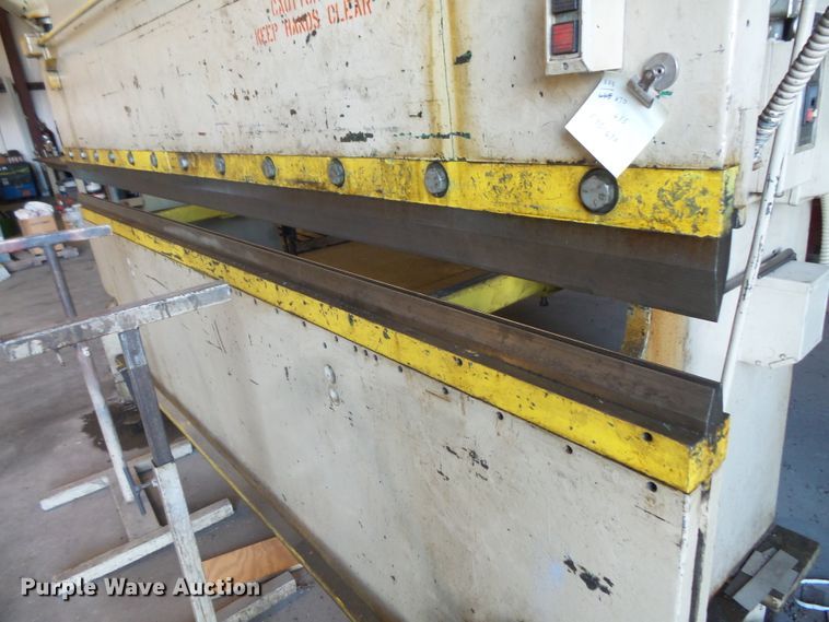 image for item FM9586 Chicago 8L10 steel press brake