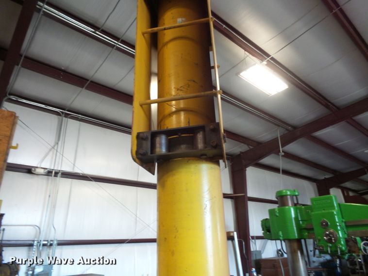 image for item FM9594 Pivot hoist