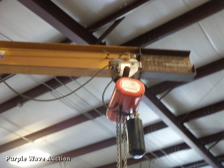 image for item FM9594 Pivot hoist