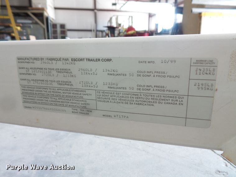 image for item FM9620 2000 Bayliner Capri boat