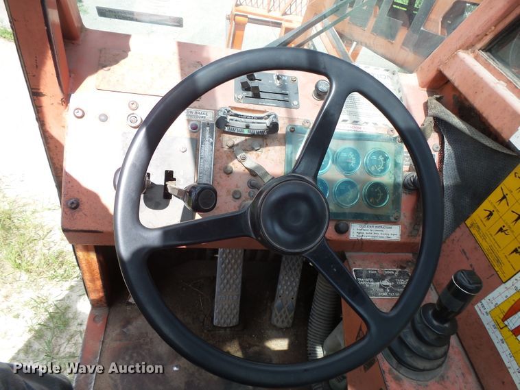 image for item FM9627 Lull 844B telehandler