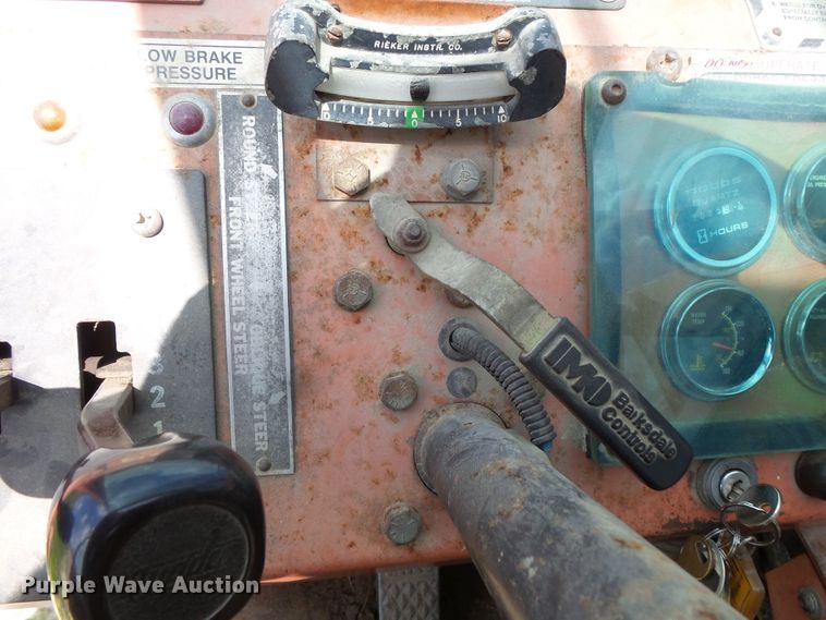 image for item FM9627 Lull 844B telehandler