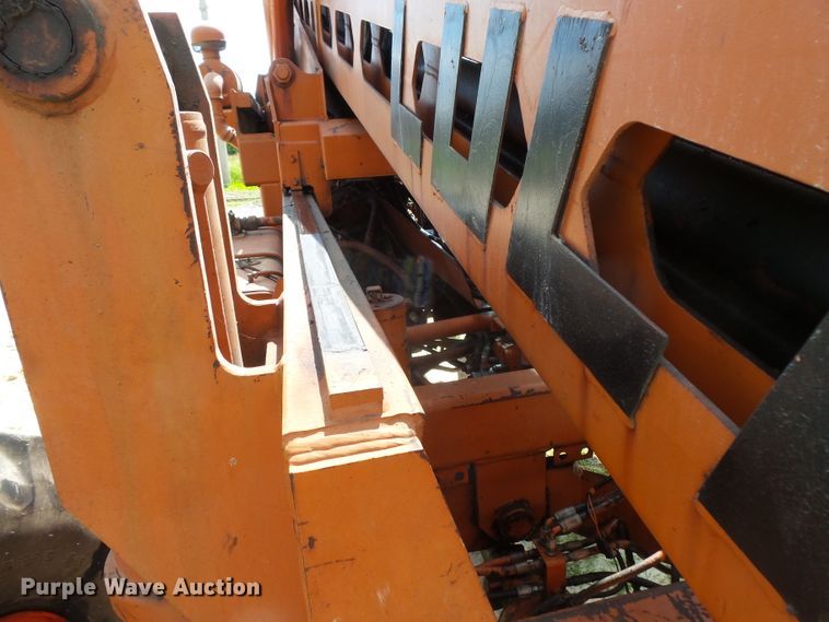 image for item FM9627 Lull 844B telehandler