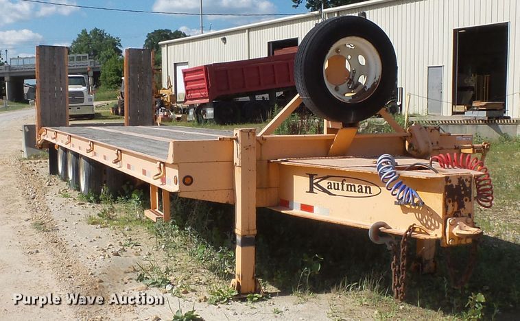 image for item FM9628 2008 Kaufman equipment trailer