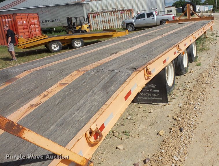 image for item FM9628 2008 Kaufman equipment trailer