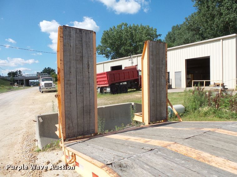 image for item FM9628 2008 Kaufman equipment trailer