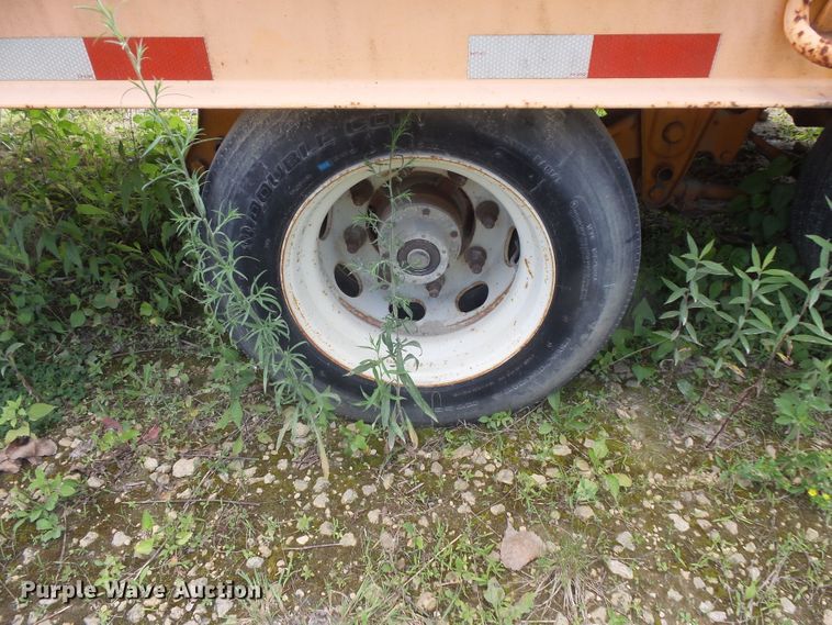 image for item FM9628 2008 Kaufman equipment trailer