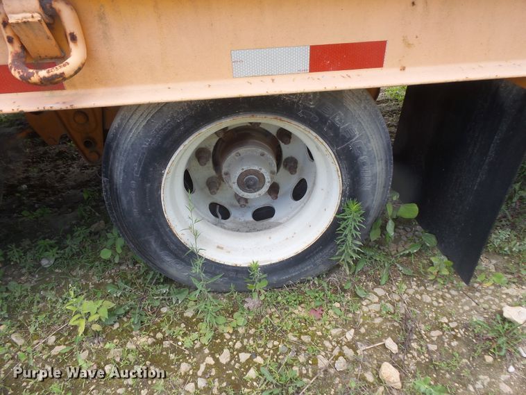 image for item FM9628 2008 Kaufman equipment trailer
