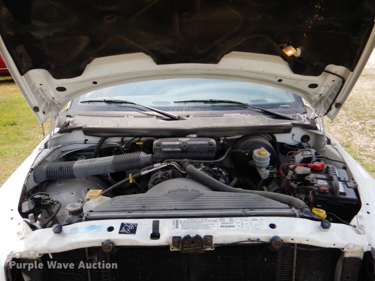 image for item FT9315 2001 Dodge Ram 1500 pickup truck