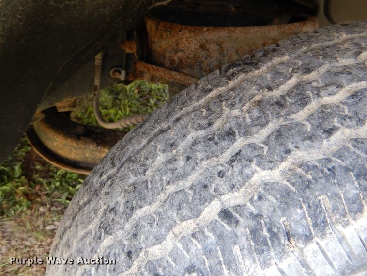 image for item FT9315 2001 Dodge Ram 1500 pickup truck