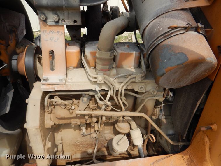 image for item FT9317 1989 Case 580 Super K backhoe