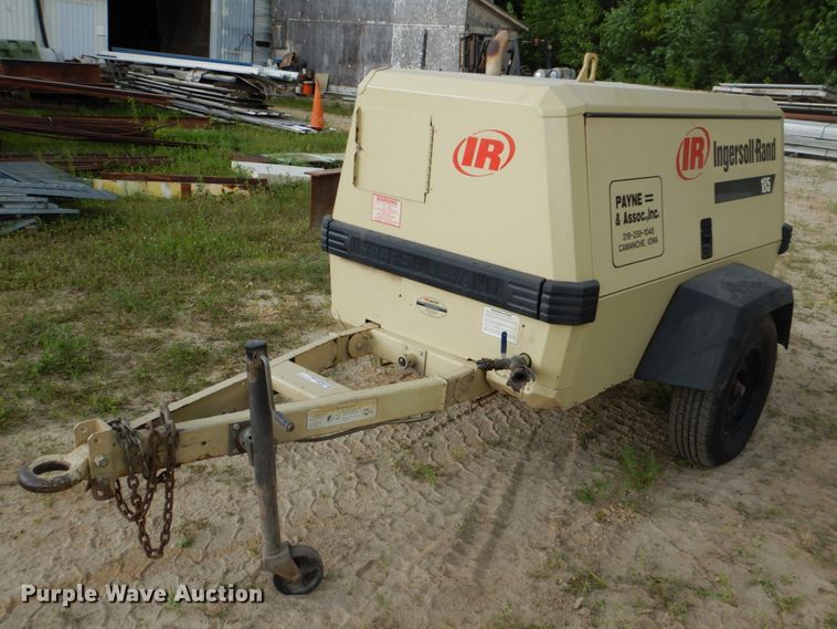image for item FT9320 1997 Ingersoll Rand P185WJD air compressor