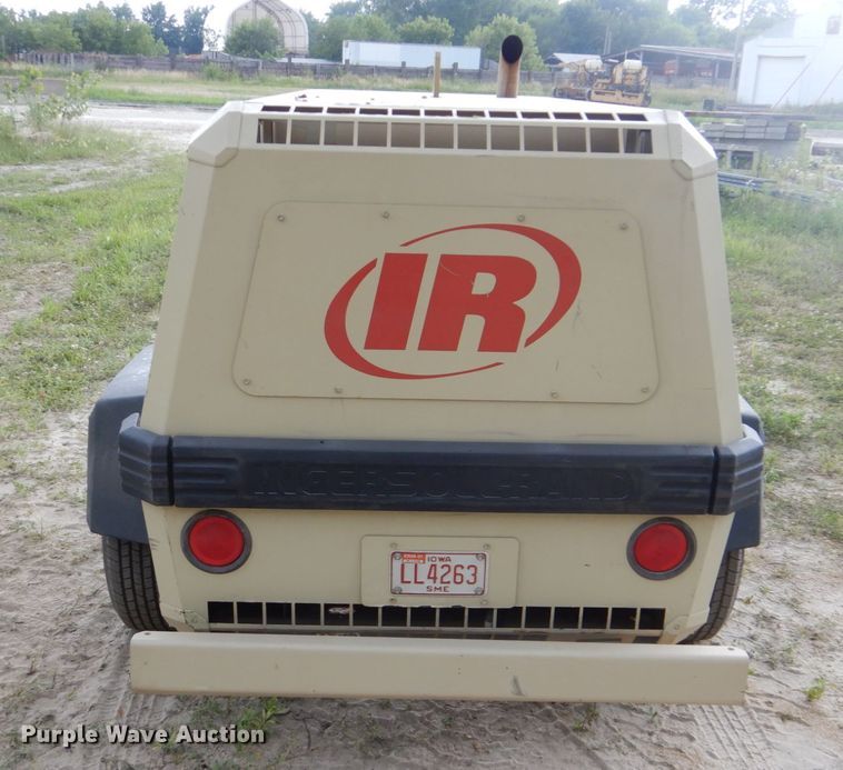 image for item FT9320 1997 Ingersoll Rand P185WJD air compressor