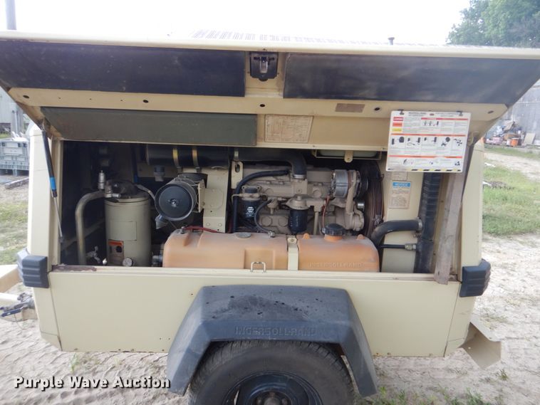 image for item FT9320 1997 Ingersoll Rand P185WJD air compressor