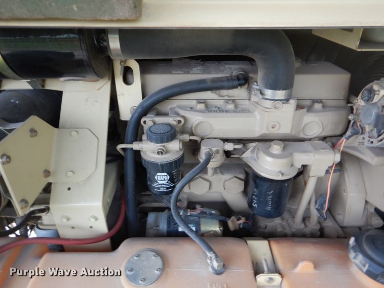 image for item FT9320 1997 Ingersoll Rand P185WJD air compressor