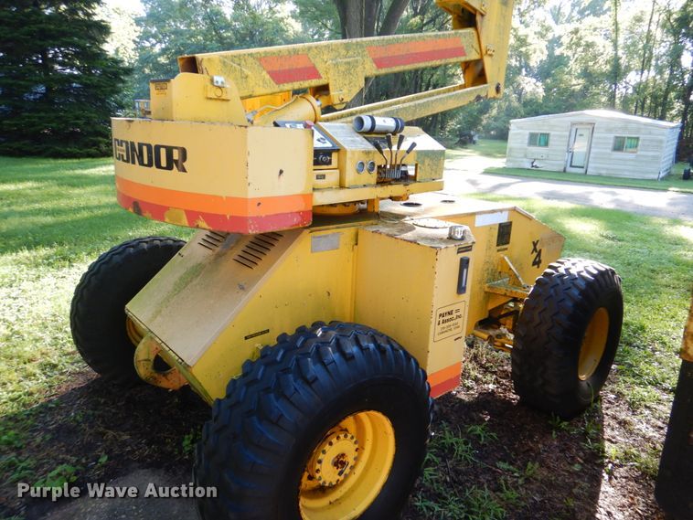 image for item FT9323 Calavar Condor boom lift