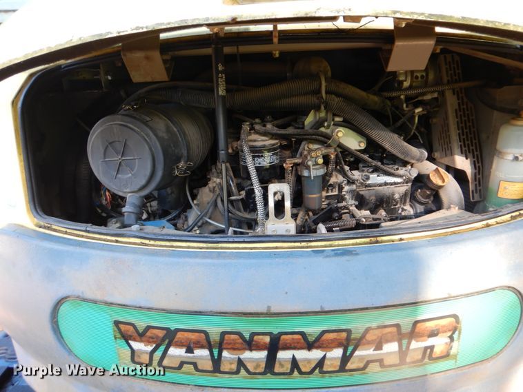 image for item FT9324 1999 Yanmar ViO70 mini excavator