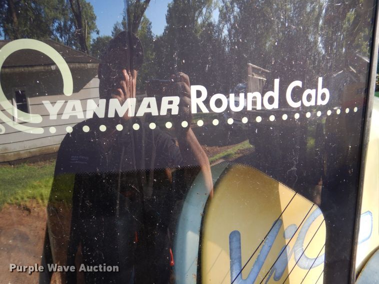 image for item FT9324 1999 Yanmar ViO70 mini excavator