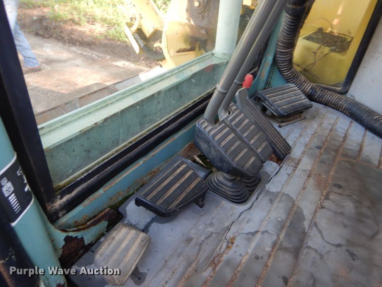 image for item FT9324 1999 Yanmar ViO70 mini excavator