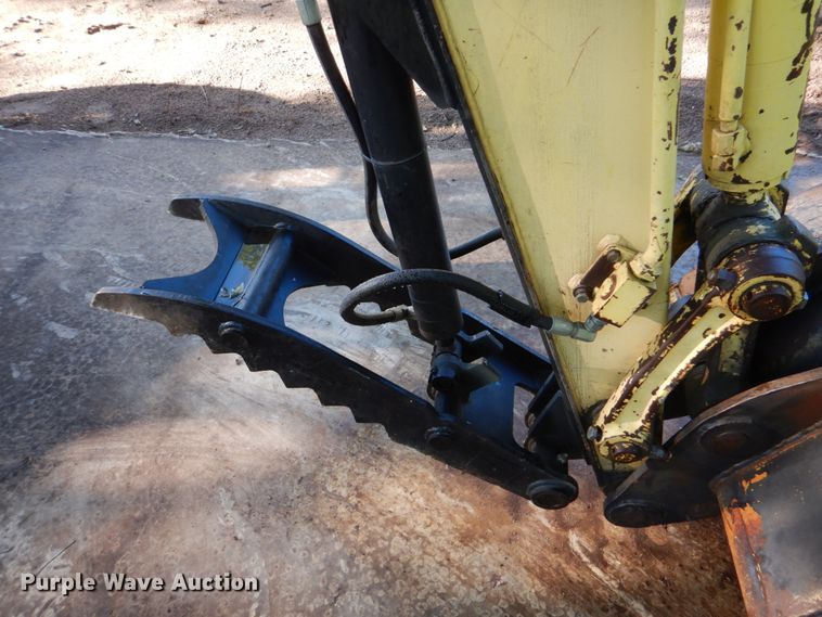 image for item FT9324 1999 Yanmar ViO70 mini excavator