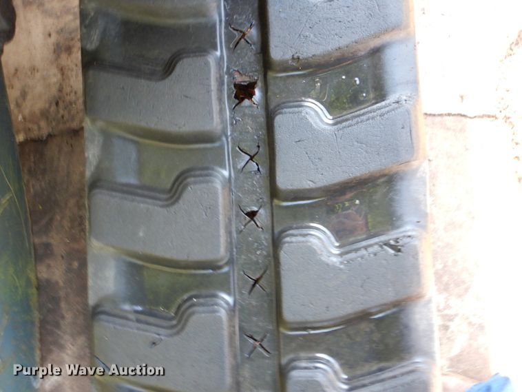 image for item FT9324 1999 Yanmar ViO70 mini excavator