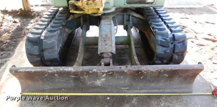 image for item FT9324 1999 Yanmar ViO70 mini excavator