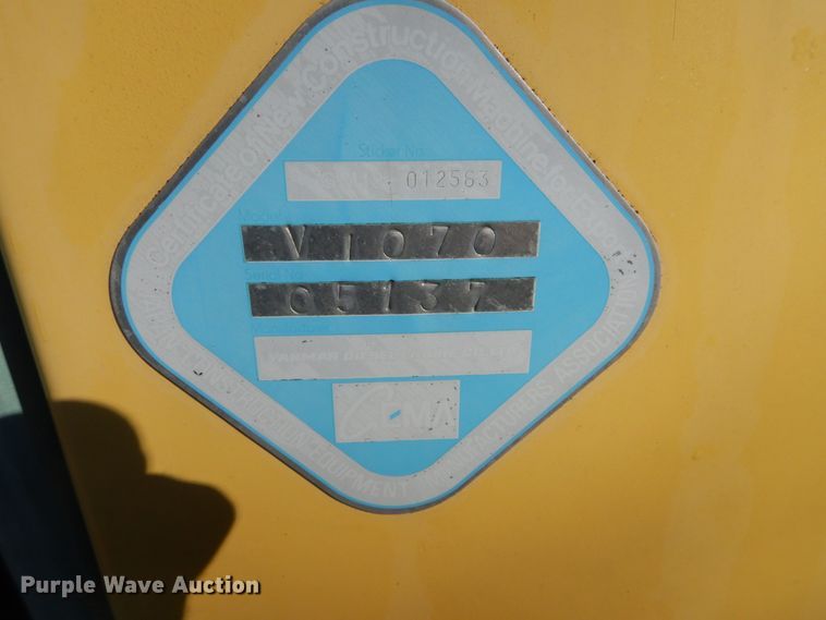 image for item FT9324 1999 Yanmar ViO70 mini excavator