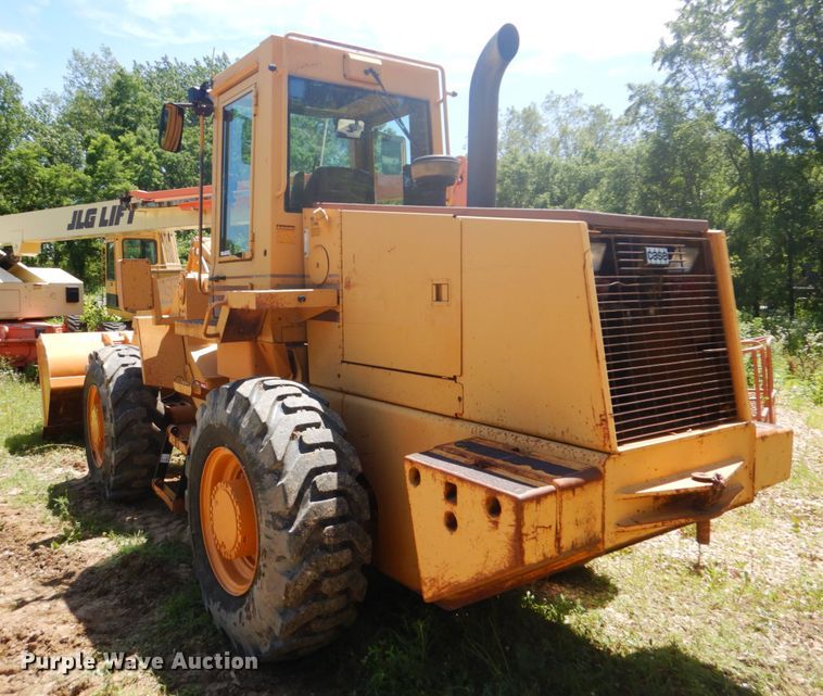 image for item FT9328 1995 Case 621B wheel loader