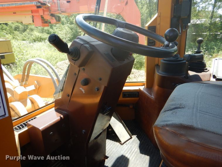 image for item FT9328 1995 Case 621B wheel loader